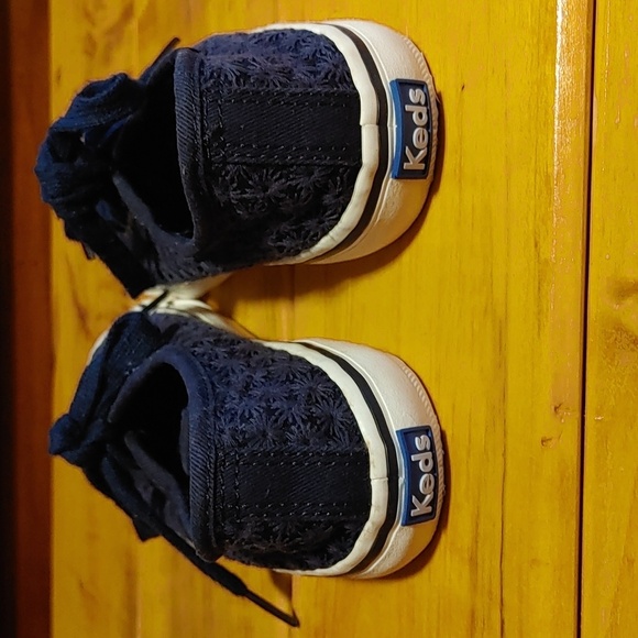 💚GIRL'S KEDS RUNNING SHOES - Picture 3 of 10